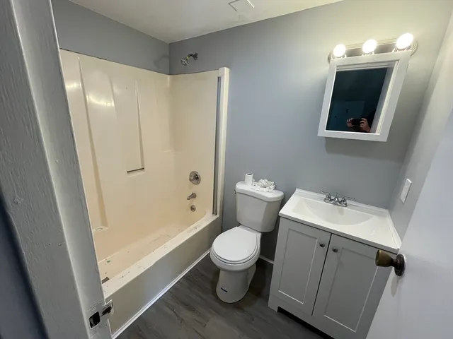 $1,200,000 | 8 New Plainville Road, New Bedford, MA 02745