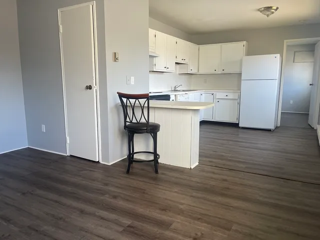 $1,200,000 | 8 New Plainville Road, New Bedford, MA 02745