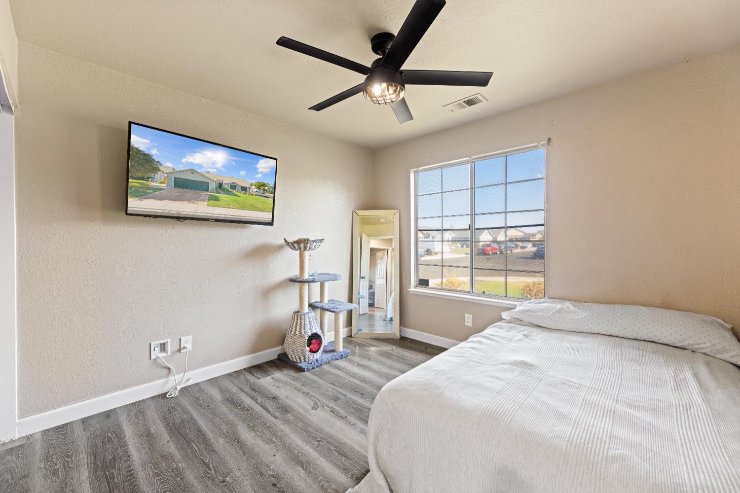 8401 Wilson Street Patterson, CA 95363 - Photo 13 of 28