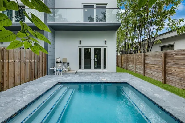$9,800 | 3142 Carter Street, Unit 3142, Miami, FL 33133