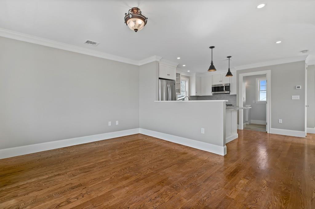 196 Atlantic Avenue Hull, MA 02045 - Photo 8 of 17