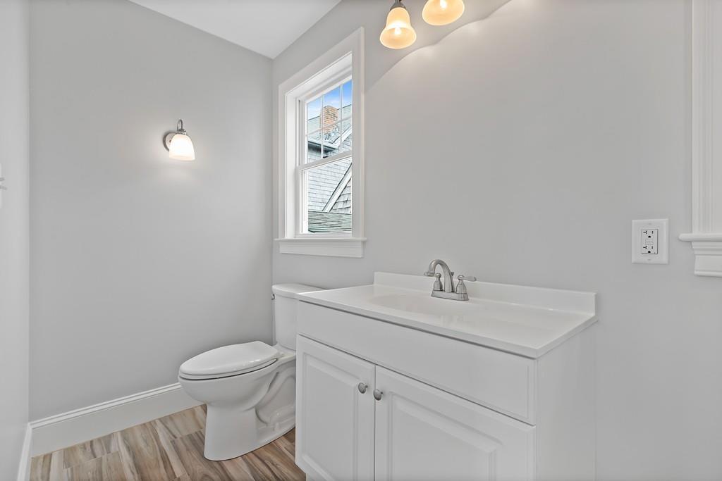 196 Atlantic Avenue Hull, MA 02045 - Photo 9 of 17