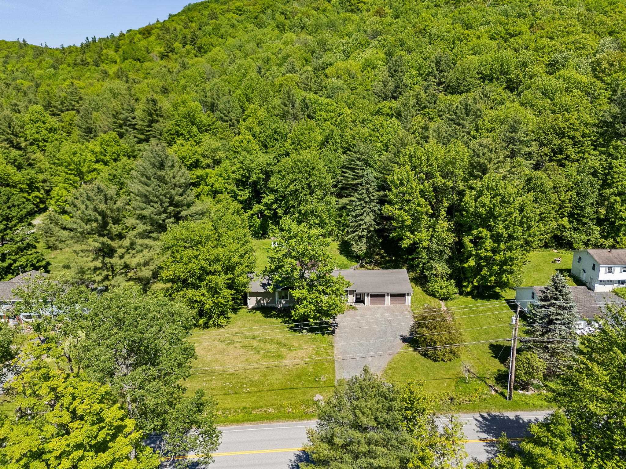 2021 Huntington Road Richmond, VT 05477 - Photo 3 of 58