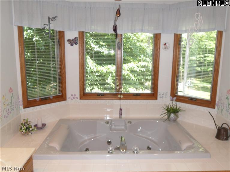 6745 Neff Road Medina, OH 44256 - Photo 15 of 25 Gallery Image 15