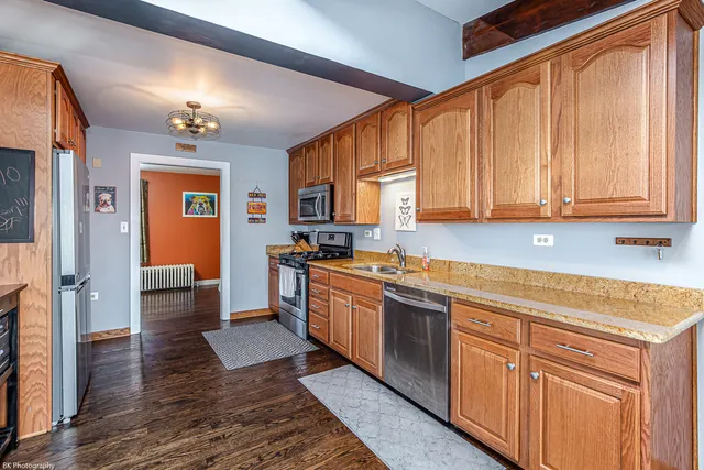 $299,900 | 9801 Washington Avenue, Oak Lawn, IL 60453