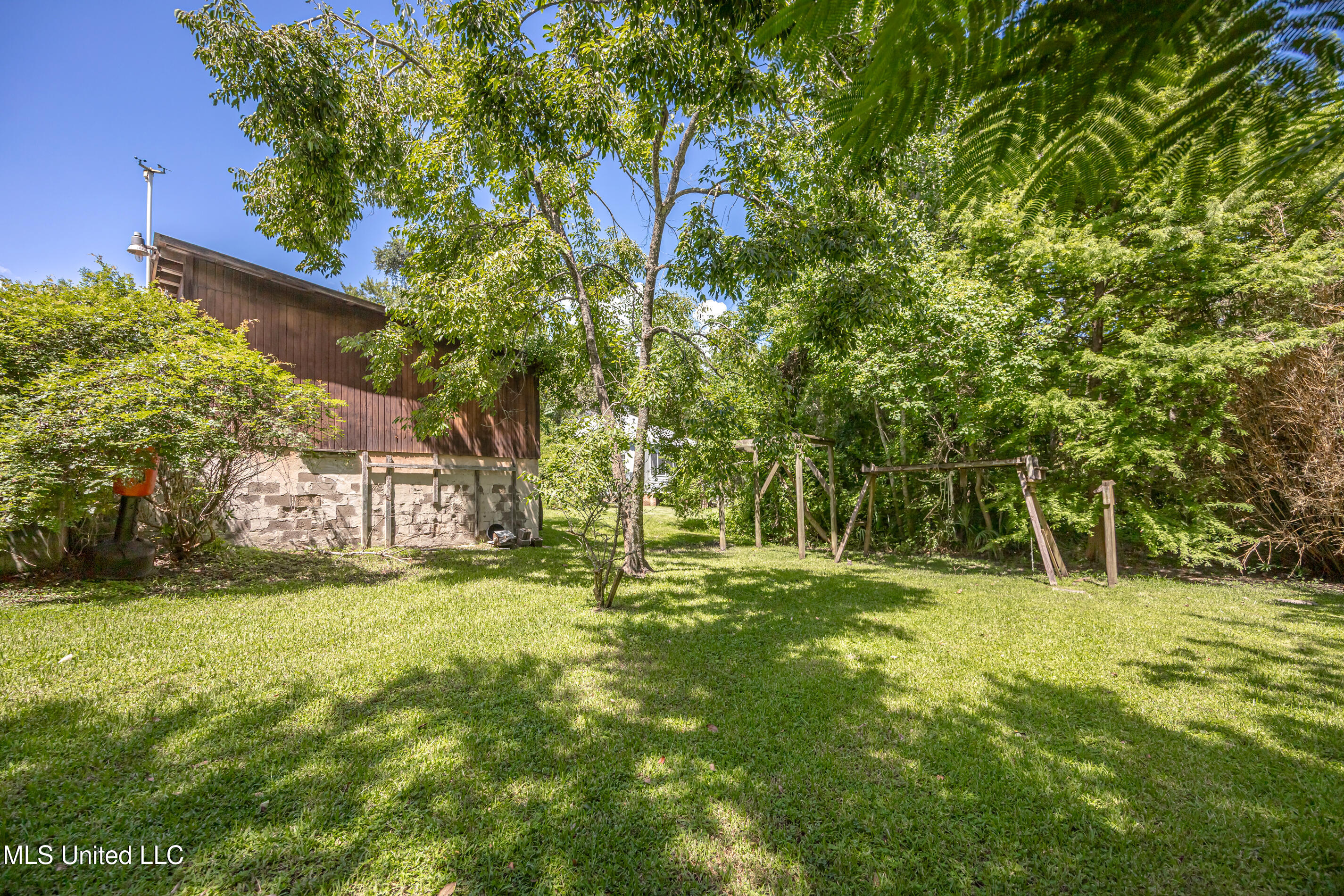 416 Jackson Avenue Ocean Springs, MS 39564 - Photo 70 of 92 IMG_4345