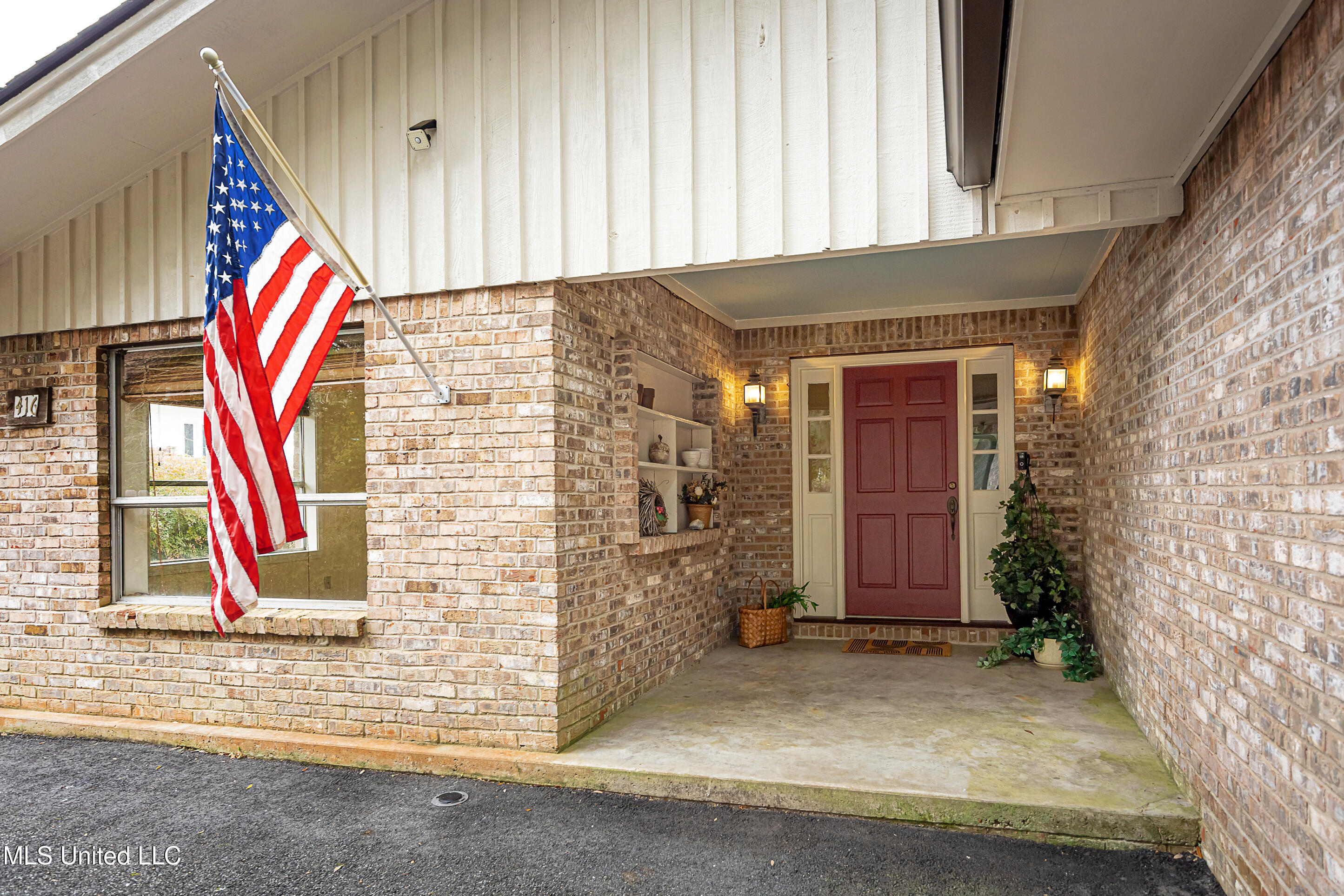 416 Jackson Avenue Ocean Springs, MS 39564 - Photo 8 of 92 IMG_7299