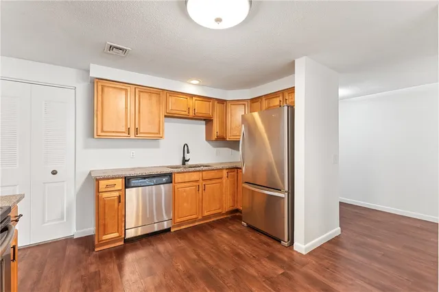 $3,200 | 30 Argyle Avenue, Unit 109, East Providence, RI 02915