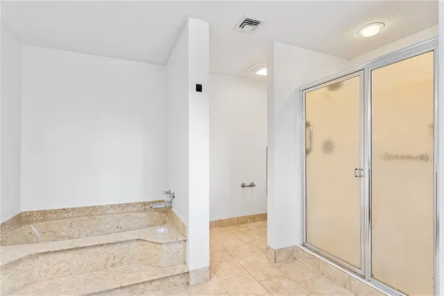 $3,200 | 30 Argyle Avenue, Unit 109, East Providence, RI 02915