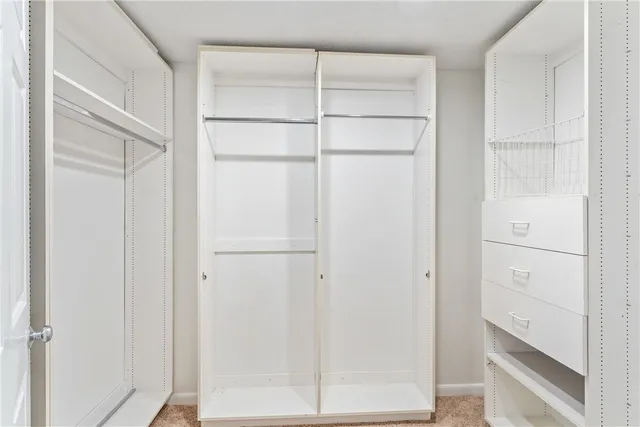 $3,200 | 30 Argyle Avenue, Unit 109, East Providence, RI 02915