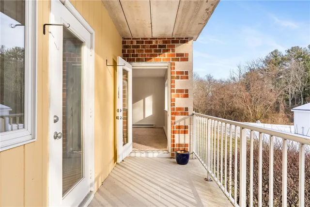 $3,200 | 30 Argyle Avenue, Unit 109, East Providence, RI 02915