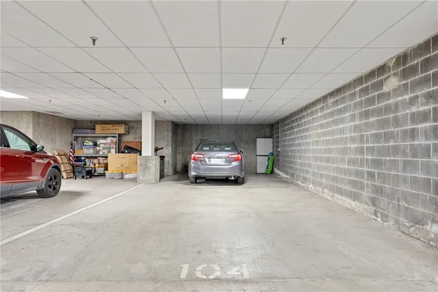 $3,200 | 30 Argyle Avenue, Unit 109, East Providence, RI 02915