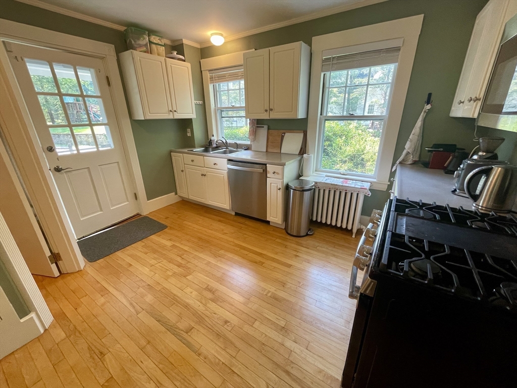 273 Main Street Wayland, MA 01778 - Photo 14 of 33