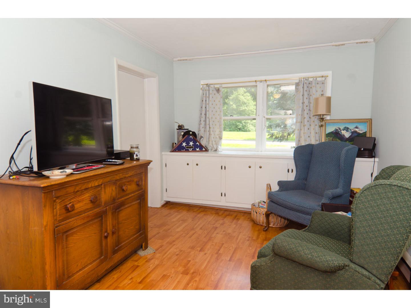824 Rhodes Avenue Rydal, PA 19046 - Photo 8 of 19