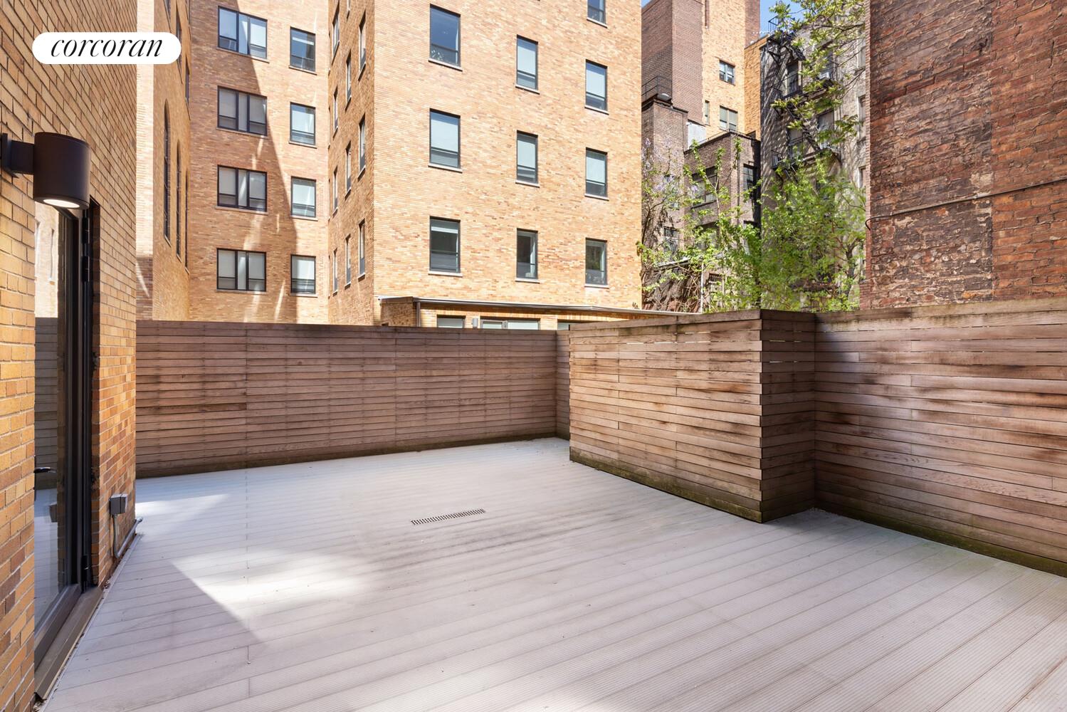 416 West 52nd Street, Unit TH219 Manhattan, NY 10019 - Photo 11 of 12