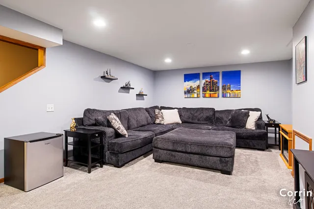 $380,000 | 7490 North Garden Court, Jenison, MI 49428