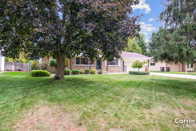 $380,000 | 7490 North Garden Court, Jenison, MI 49428