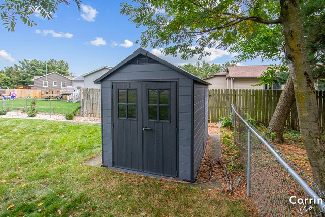 $380,000 | 7490 North Garden Court, Jenison, MI 49428