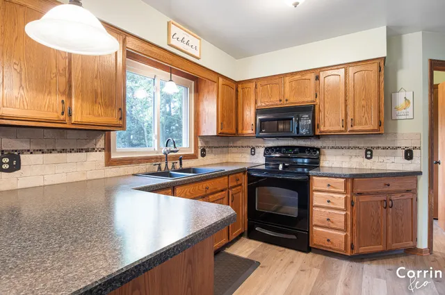 $380,000 | 7490 North Garden Court, Jenison, MI 49428