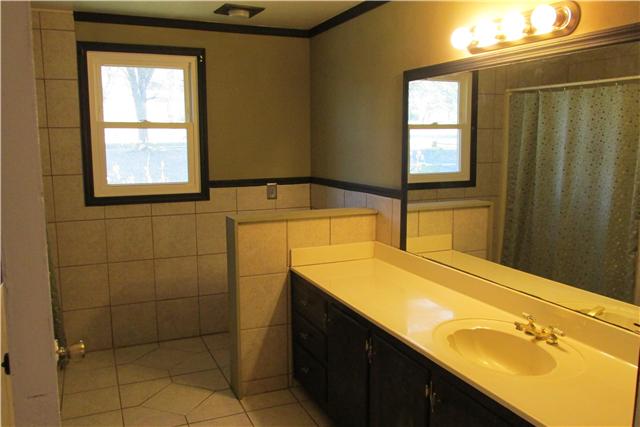 1155 Shellsford Road McMinnville, TN 37110 - Photo 12 of 16 Gallery Image 12
