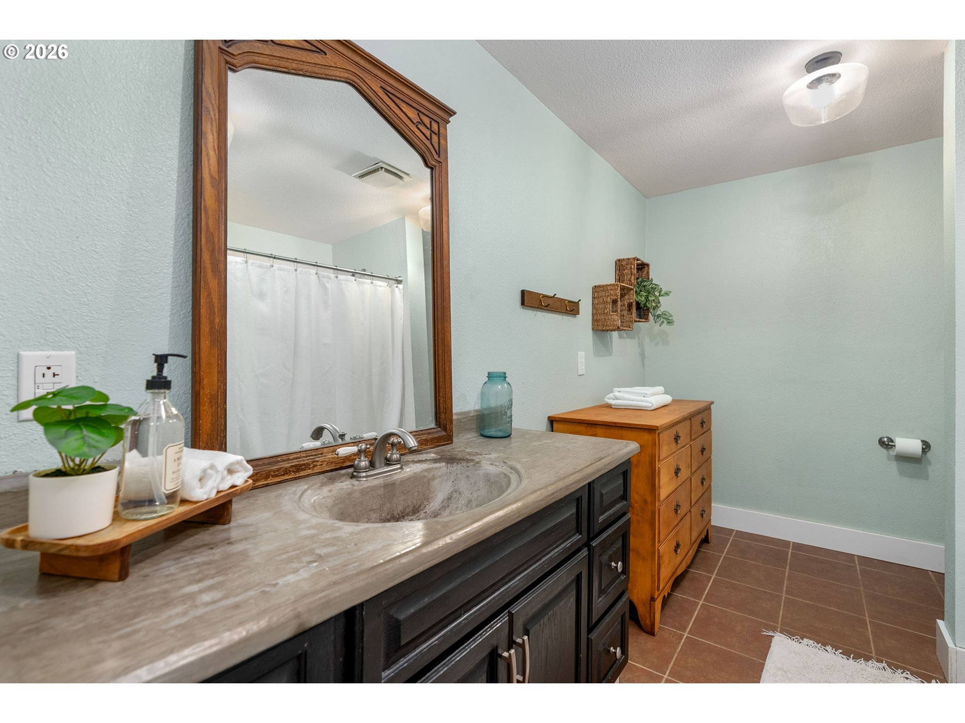 1002 Jessup Road Bingen, WA 98605 - Photo 16 of 43 Gallery Image 16
