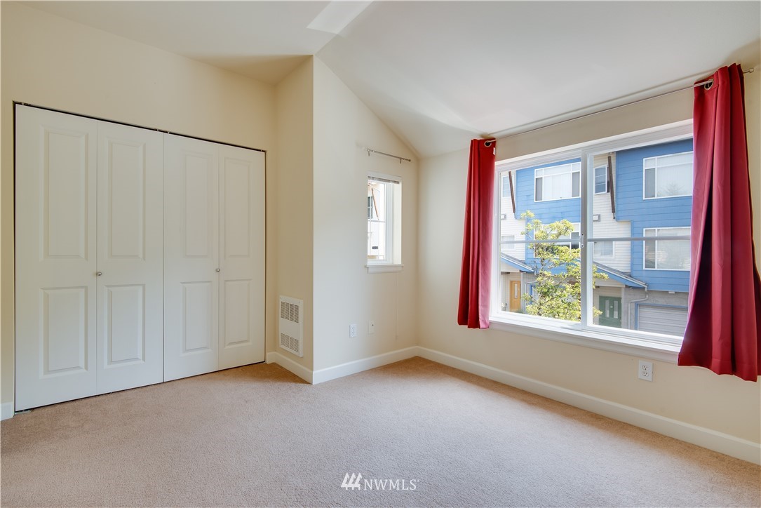 7410 Newcastle Golf Club Road, Unit B Newcastle, WA 98059 - Photo 11 of 15 Gallery Image 11