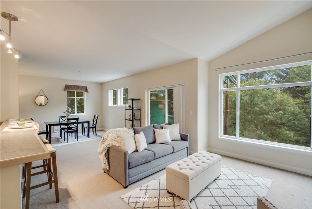 7410 Newcastle Golf Club Road, Unit B Newcastle, WA 98059 - Photo 5 of 15 Gallery Image 5