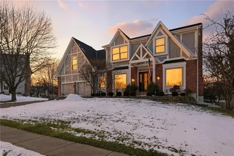 $499,000 | 10506 Ballentine Street, Overland Park, KS 66214