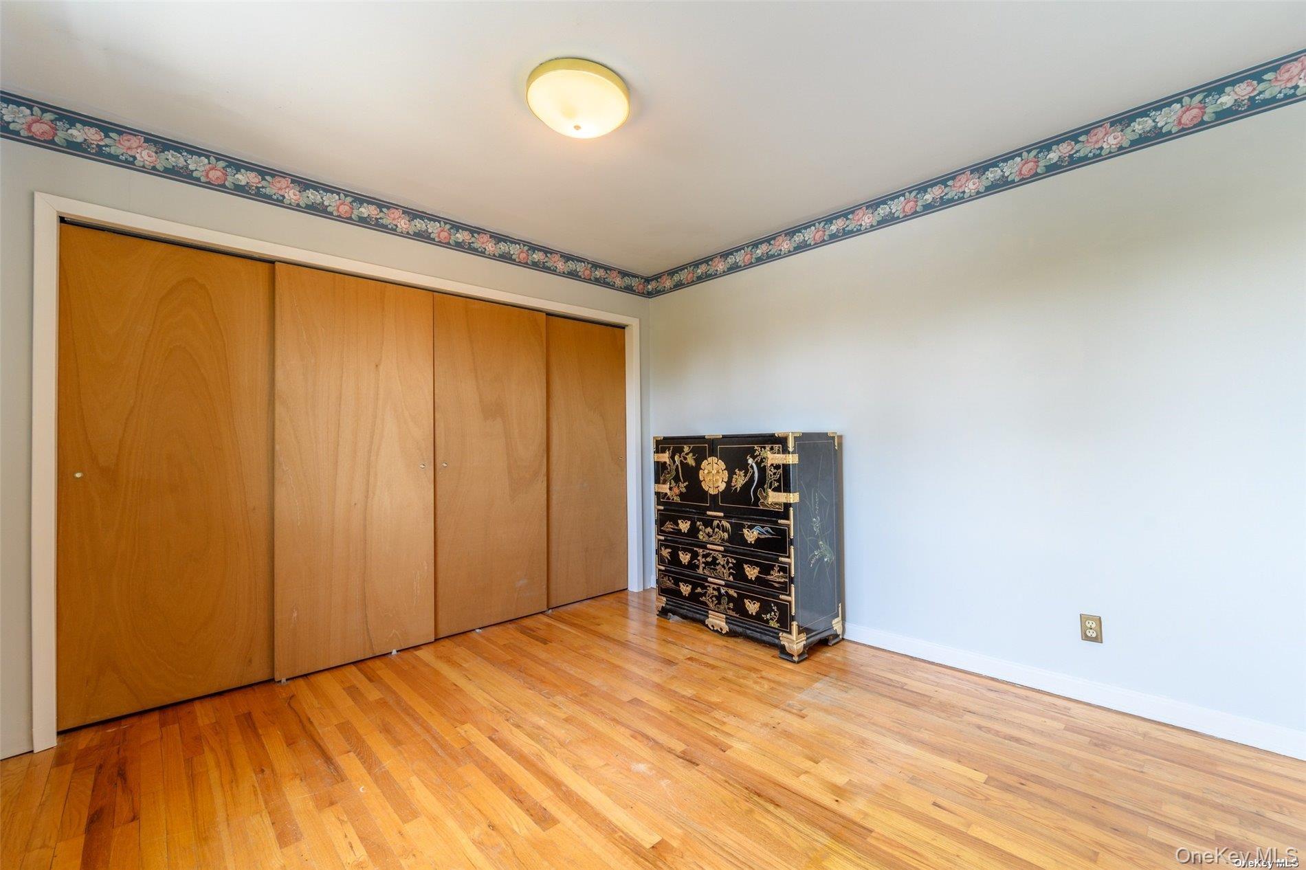 15 Beach Road, Unit 3D Great Neck, NY 11023 - Photo 17 of 22