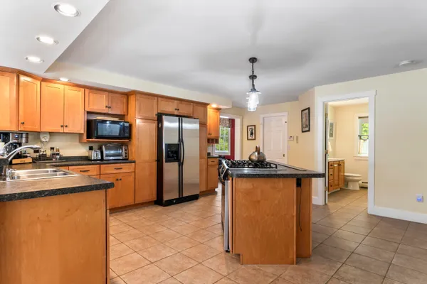 $925,000 | 207 North Auburn Road, Auburn, ME 04210