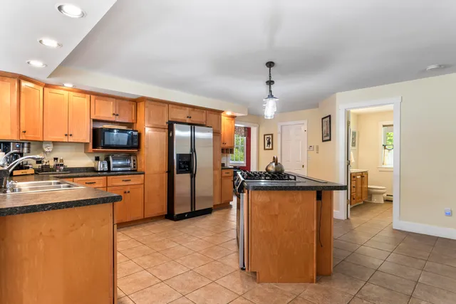 $925,000 | 207 North Auburn Road, Auburn, ME 04210