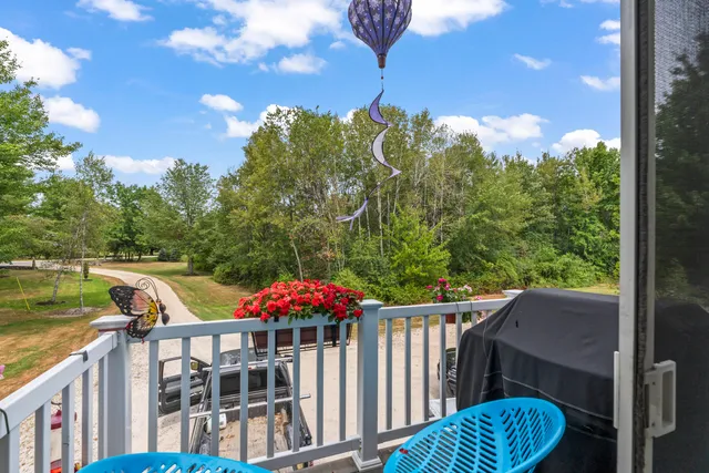 $925,000 | 207 North Auburn Road, Auburn, ME 04210