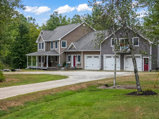 $925,000 | 207 North Auburn Road, Auburn, ME 04210