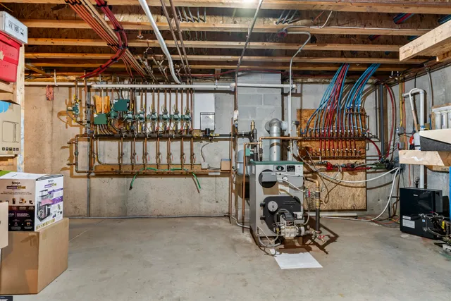 $925,000 | 207 North Auburn Road, Auburn, ME 04210