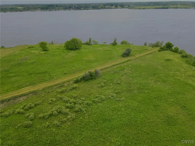 $1,289,000 | 65 Sparrowhawk Point Drive, Lisbon, NY 13658