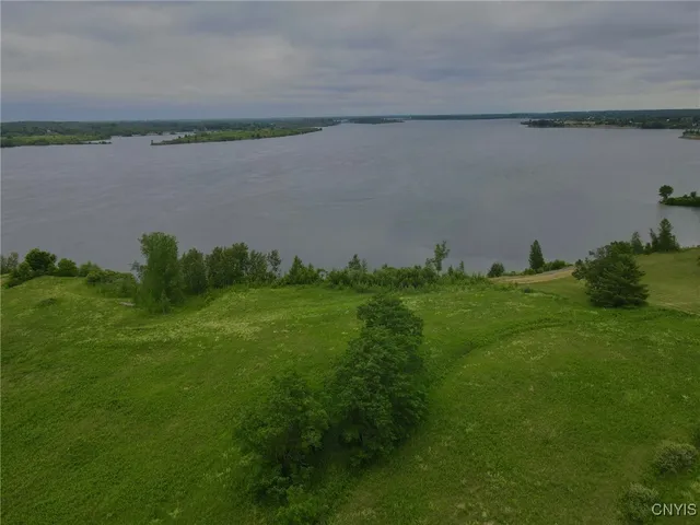 $1,289,000 | 65 Sparrowhawk Point Drive, Lisbon, NY 13658