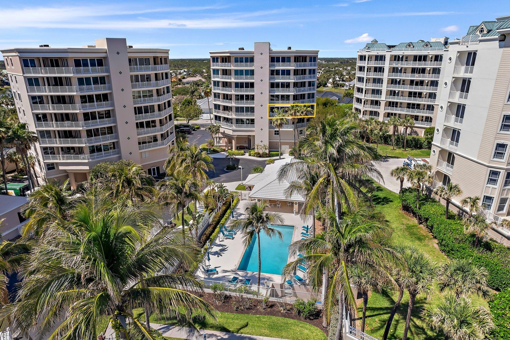 1660 Florida A1A, Unit 122 Jupiter, FL 33477 - Photo 4 of 21 jupiter-oceanfront-condo-boutique-buildi