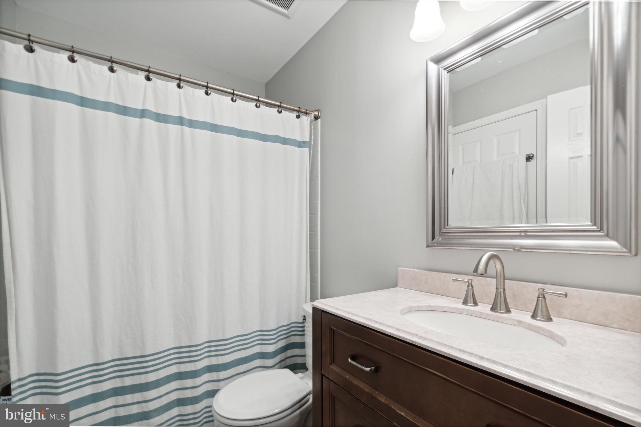 2006 Derby Ridge Lane, Unit 49 Silver Spring, MD 20910 - Photo 17 of 29 Full Bath 1