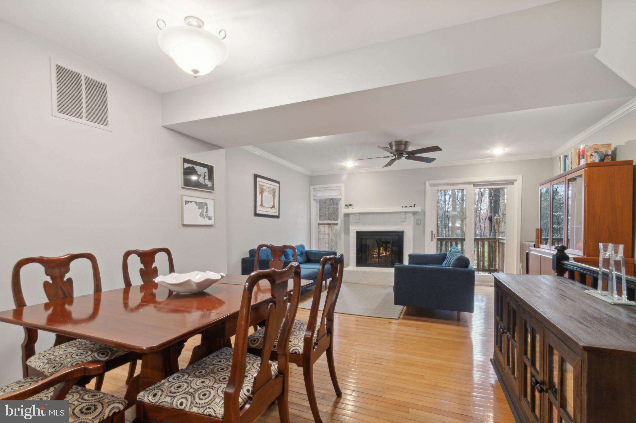 2006 Derby Ridge Lane, Unit 49 Silver Spring, MD 20910 - Photo 7 of 29 Dining Area