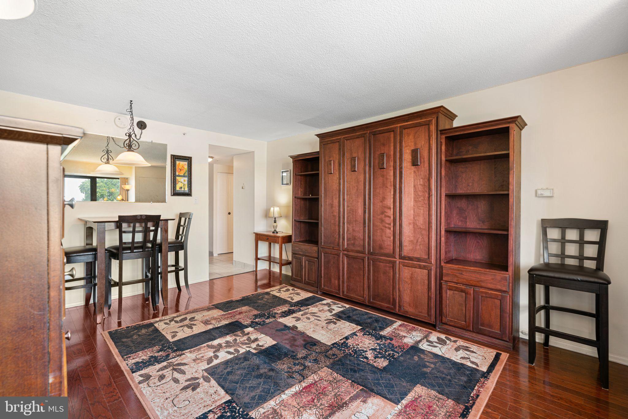 2001 Hamilton Street, Unit 723 Philadelphia, PA 19130 - Photo 3 of 20