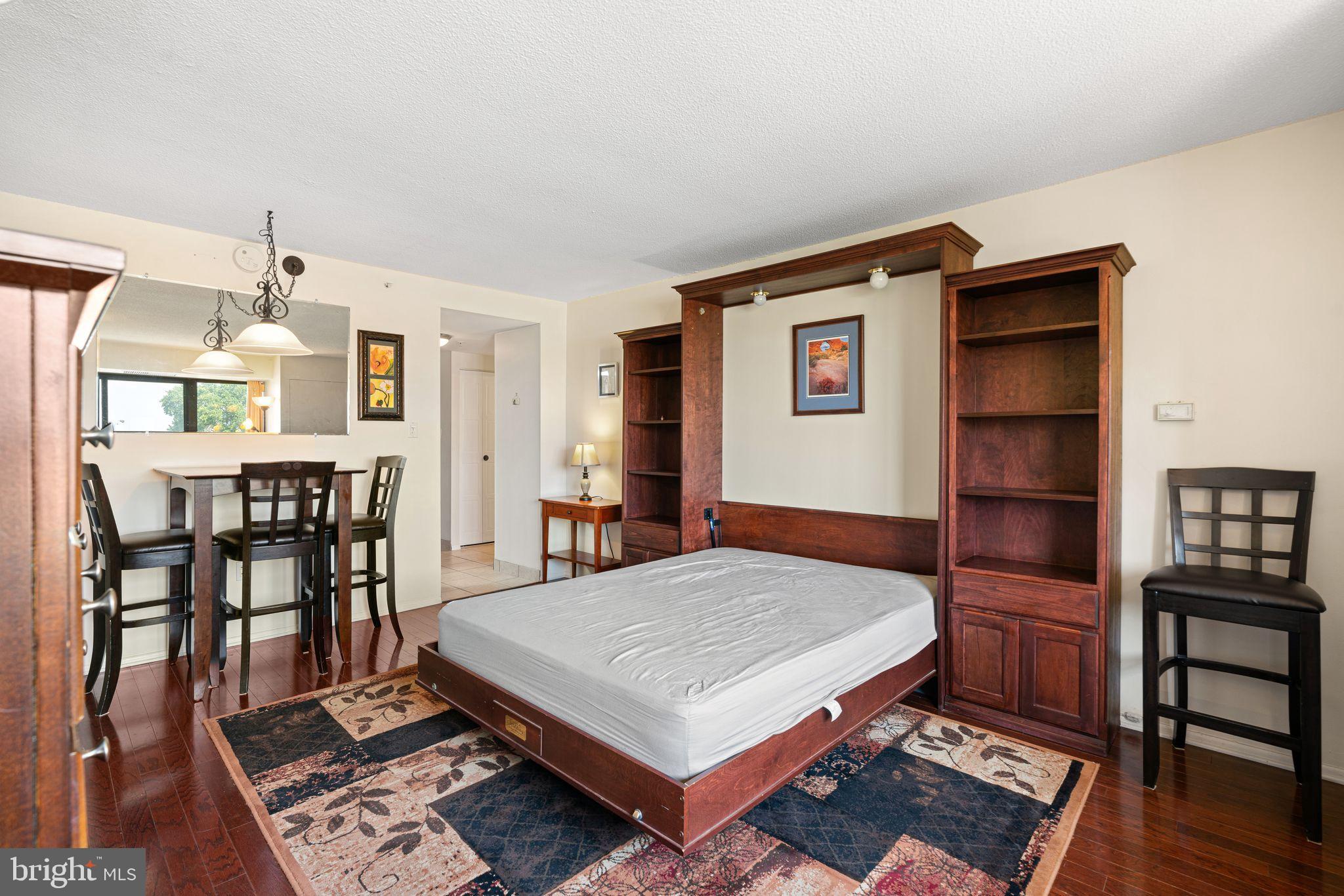 2001 Hamilton Street, Unit 723 Philadelphia, PA 19130 - Photo 4 of 20