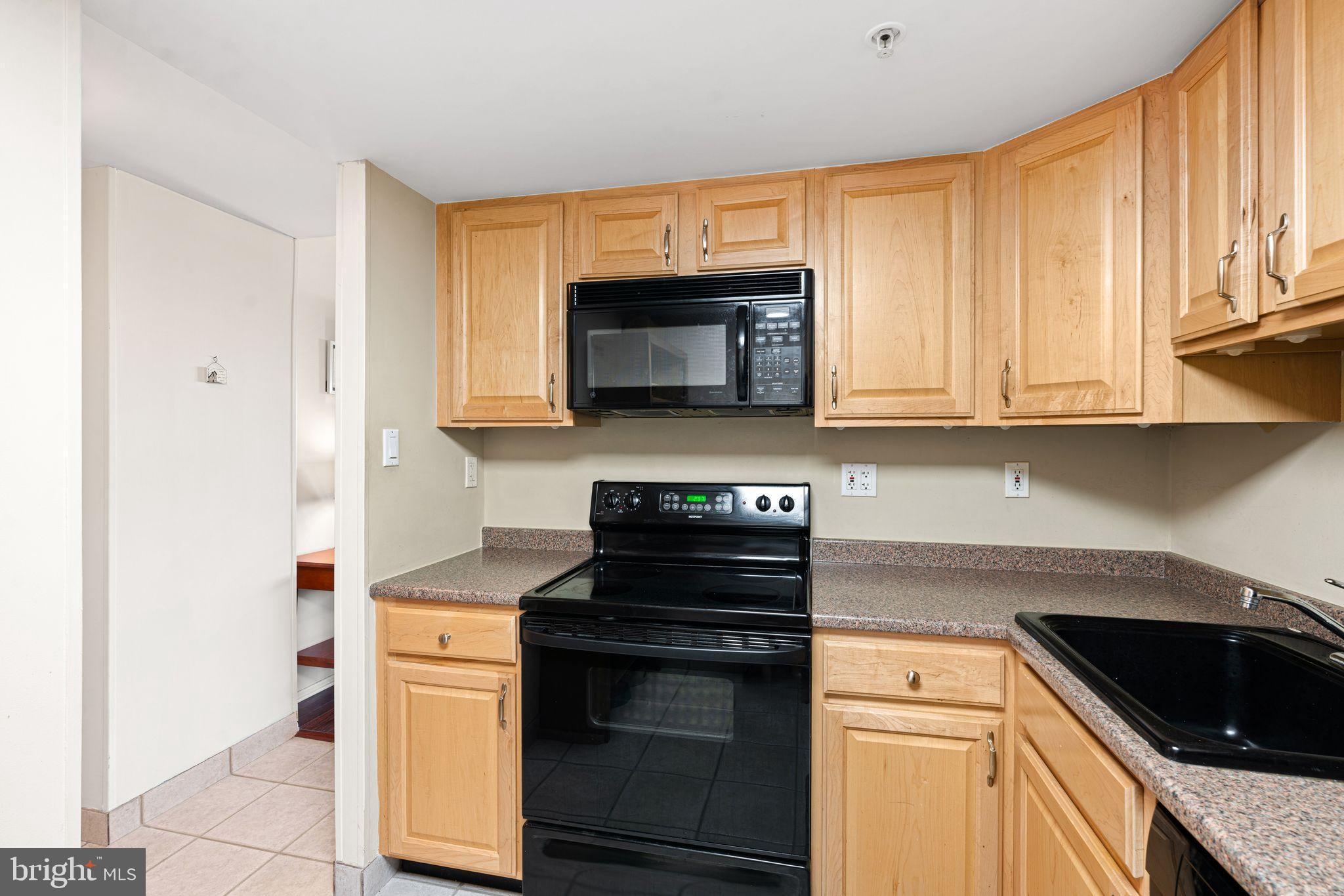 2001 Hamilton Street, Unit 723 Philadelphia, PA 19130 - Photo 7 of 20