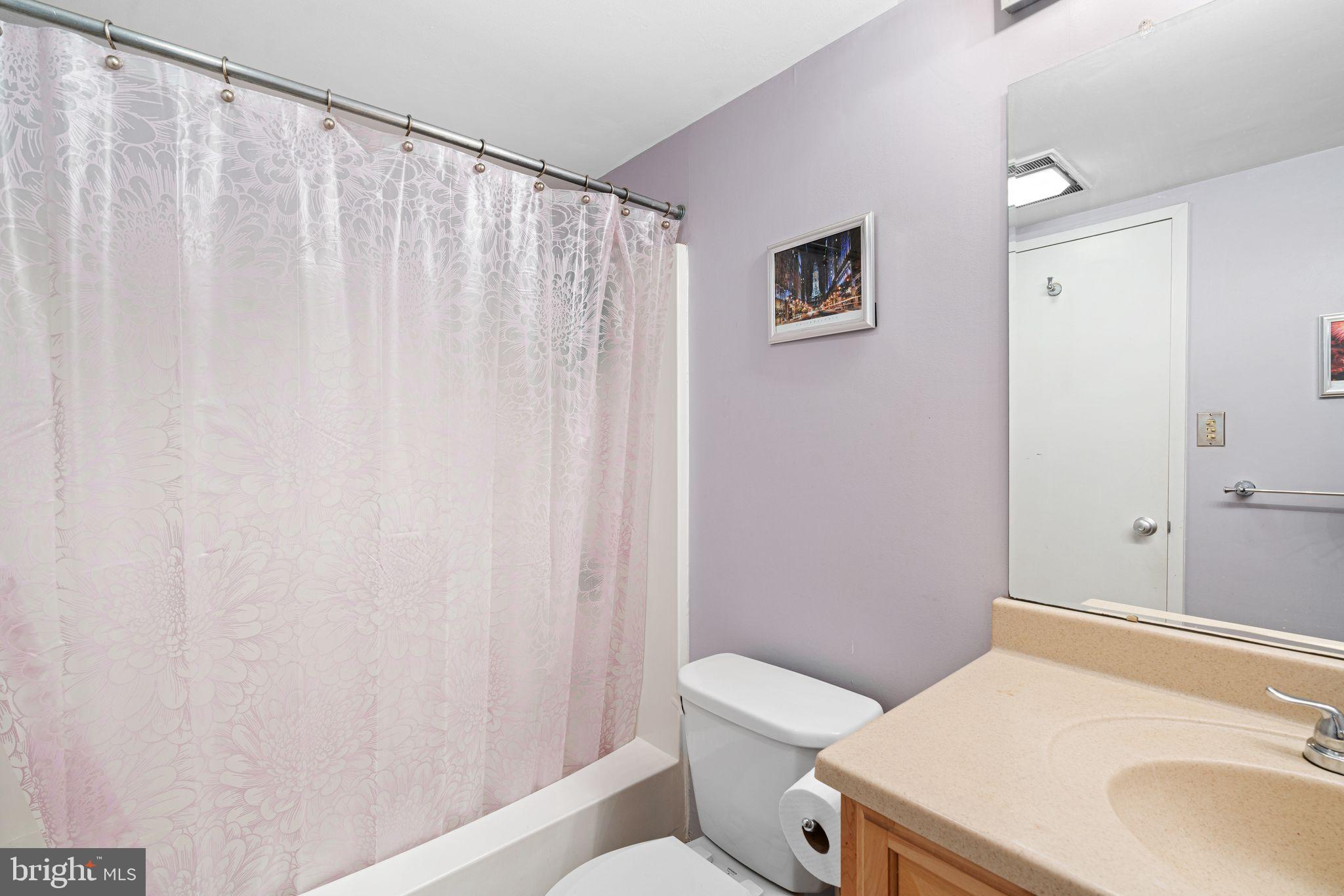 2001 Hamilton Street, Unit 723 Philadelphia, PA 19130 - Photo 9 of 20