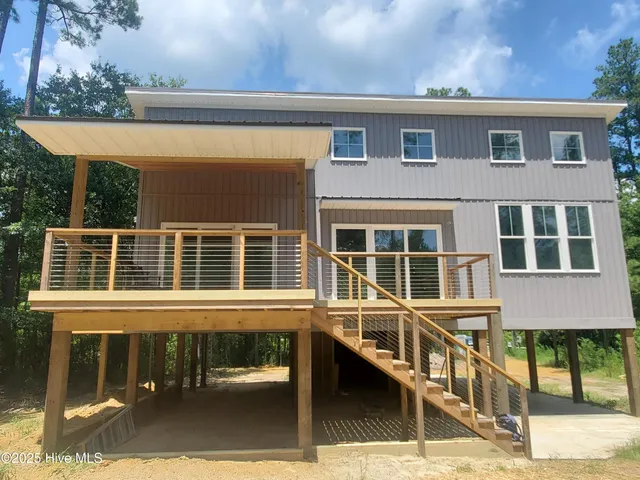 $385,000 | 12374 Shaw Highway, Burgaw, NC 28425