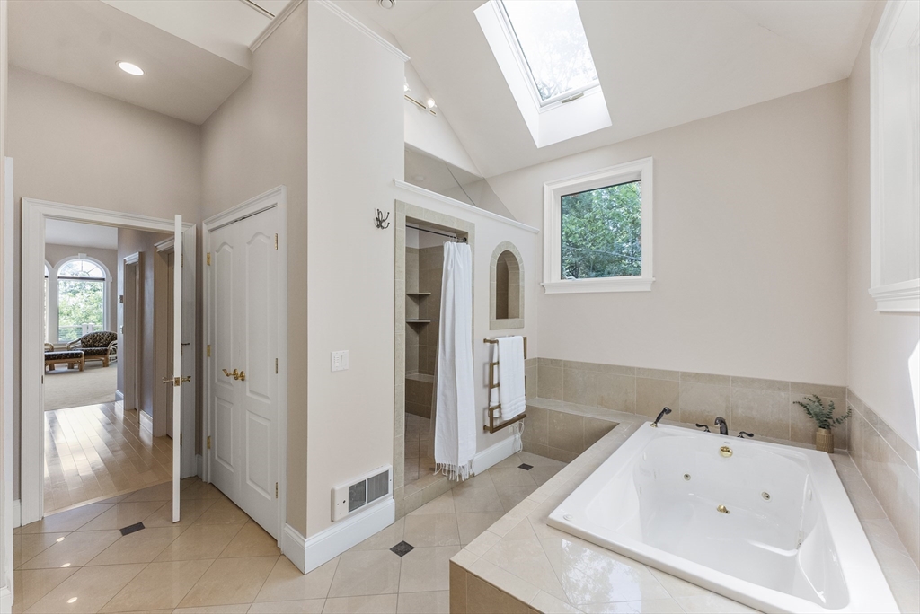 322 R Center Hill Road Plymouth, MA 02360 - Photo 16 of 42