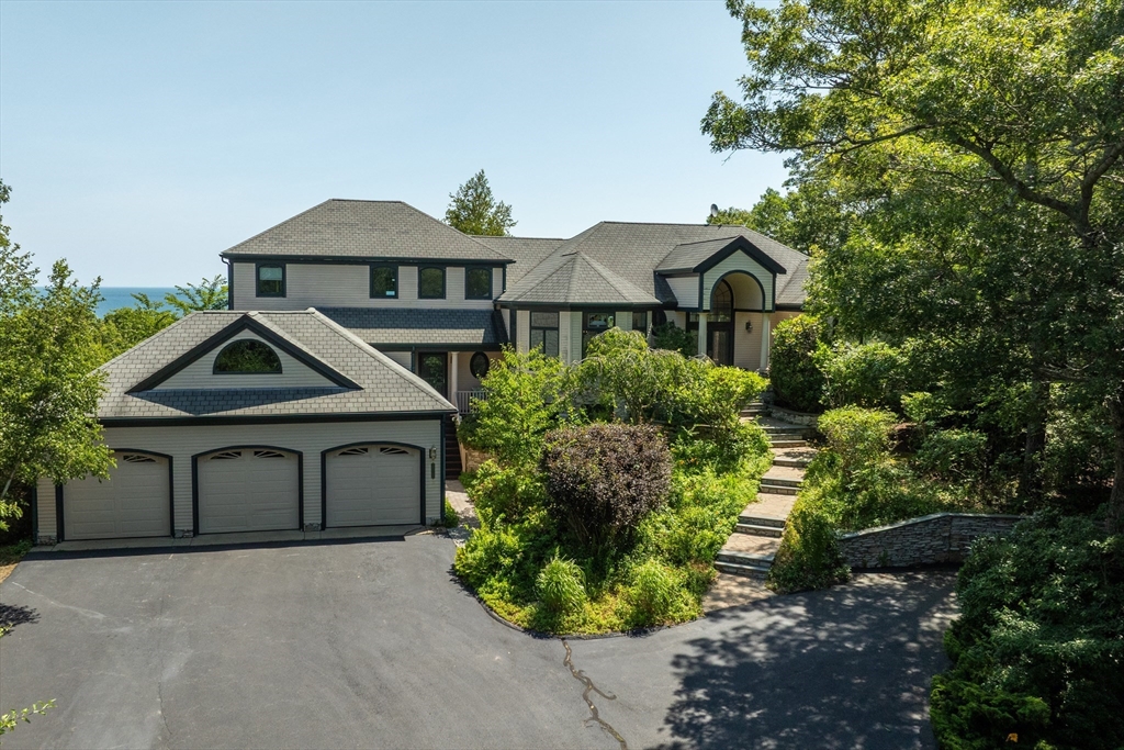 322 R Center Hill Road Plymouth, MA 02360 - Photo 2 of 42