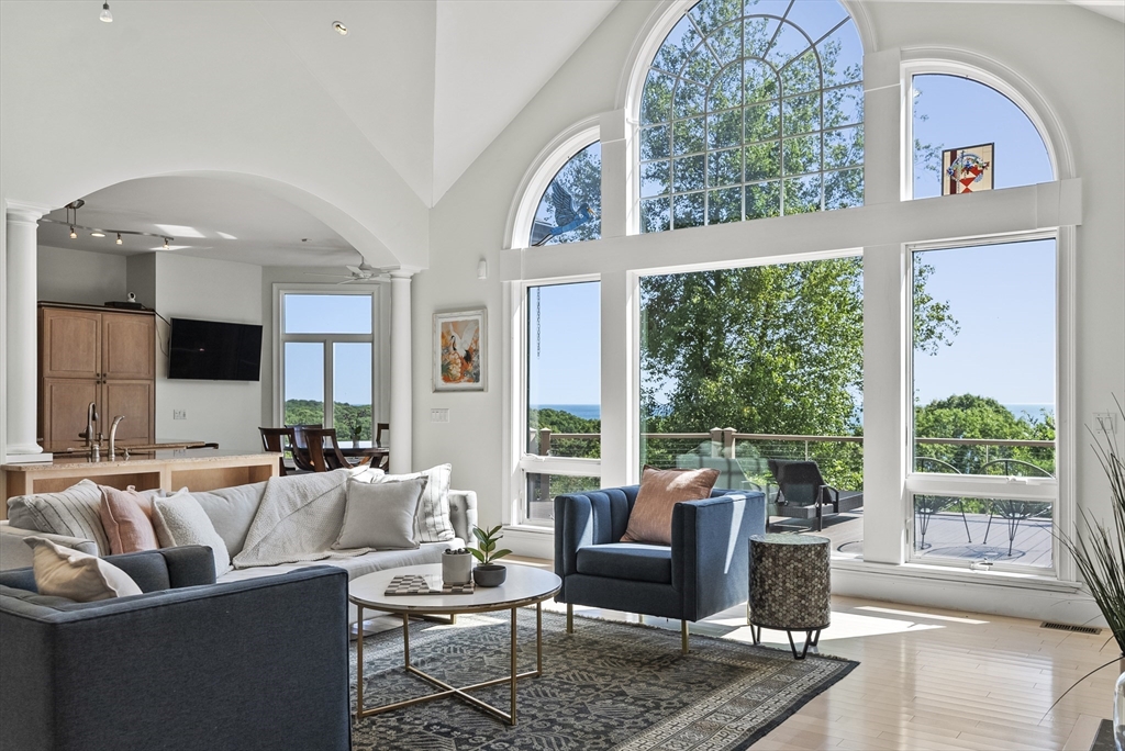 322 R Center Hill Road Plymouth, MA 02360 - Photo 5 of 42