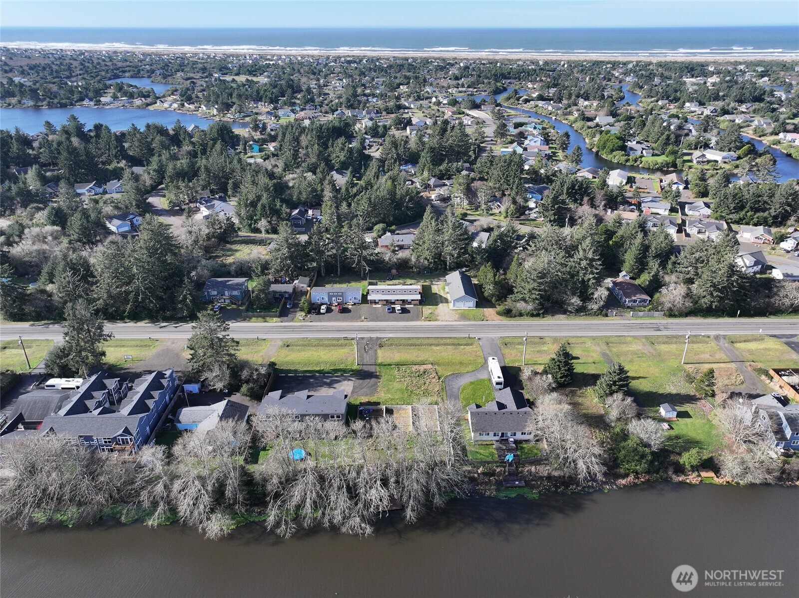 752 Point Brown Avenue Southeast Ocean Shores, WA 98569 - Photo 10 of 24