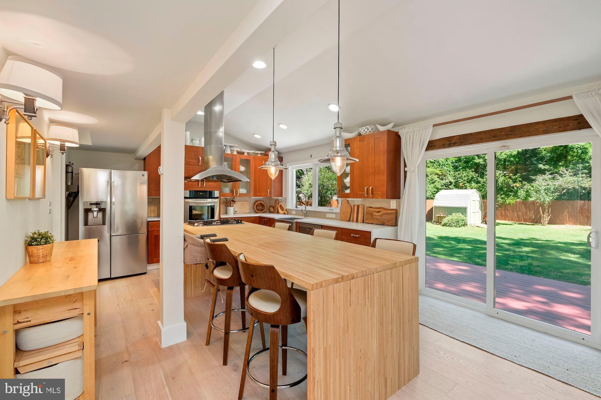 6670 Barrett Road Falls Church, VA 22042 - Photo 4 of 27 Gourmet Kitchen (1 of 3)