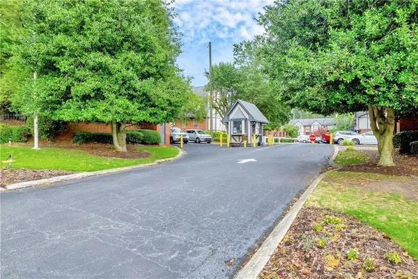$267,000 | 6851 Roswell Road, Unit I15, Atlanta, GA 30328